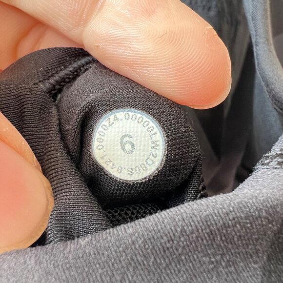 Lululemon Wunder Train Longline Bra, black Camo, Size 6 J199 - Picture 6 of 6